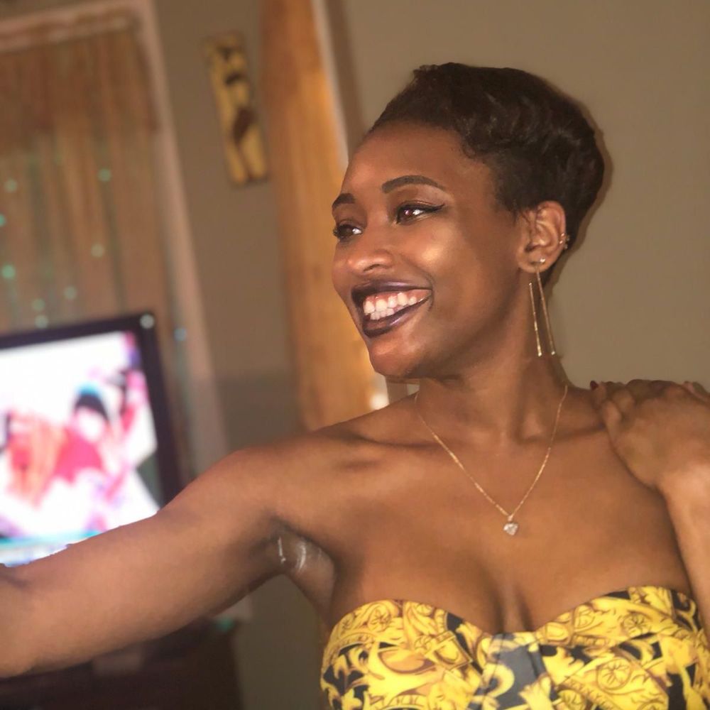 Meet your Posher, Akilah